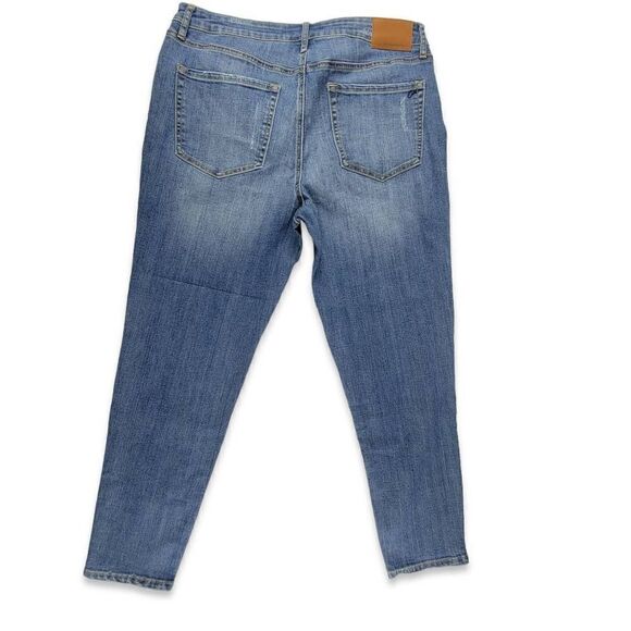 American Rag Cie Jeans Size 15 Juniors - Picture 2 of 3